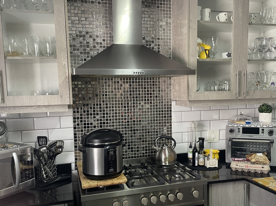 3 Bedroom Property for Sale in Country Club Western Cape